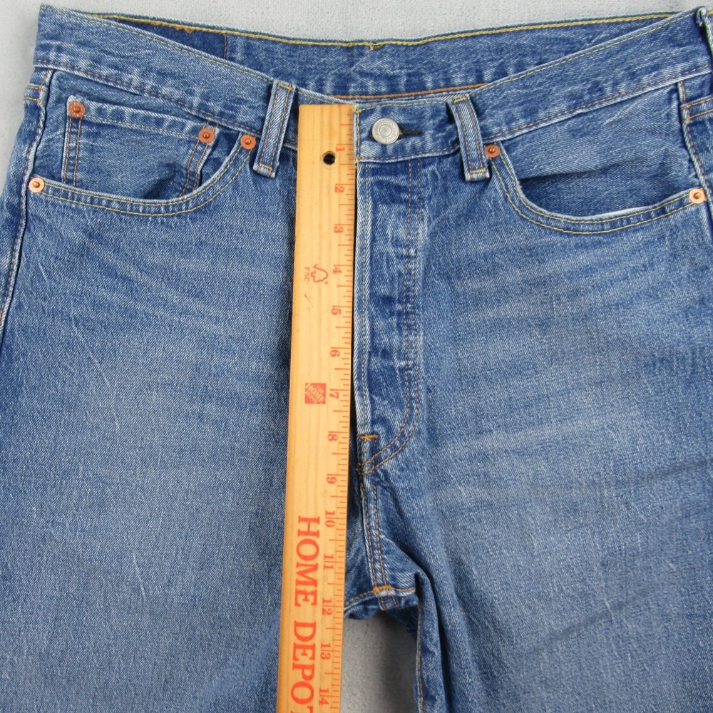Levis 501 Mens Blue Denim Jean Shorts Size 33 Button Fly 36512-0057 Medium Wash - Picture 4 of 12